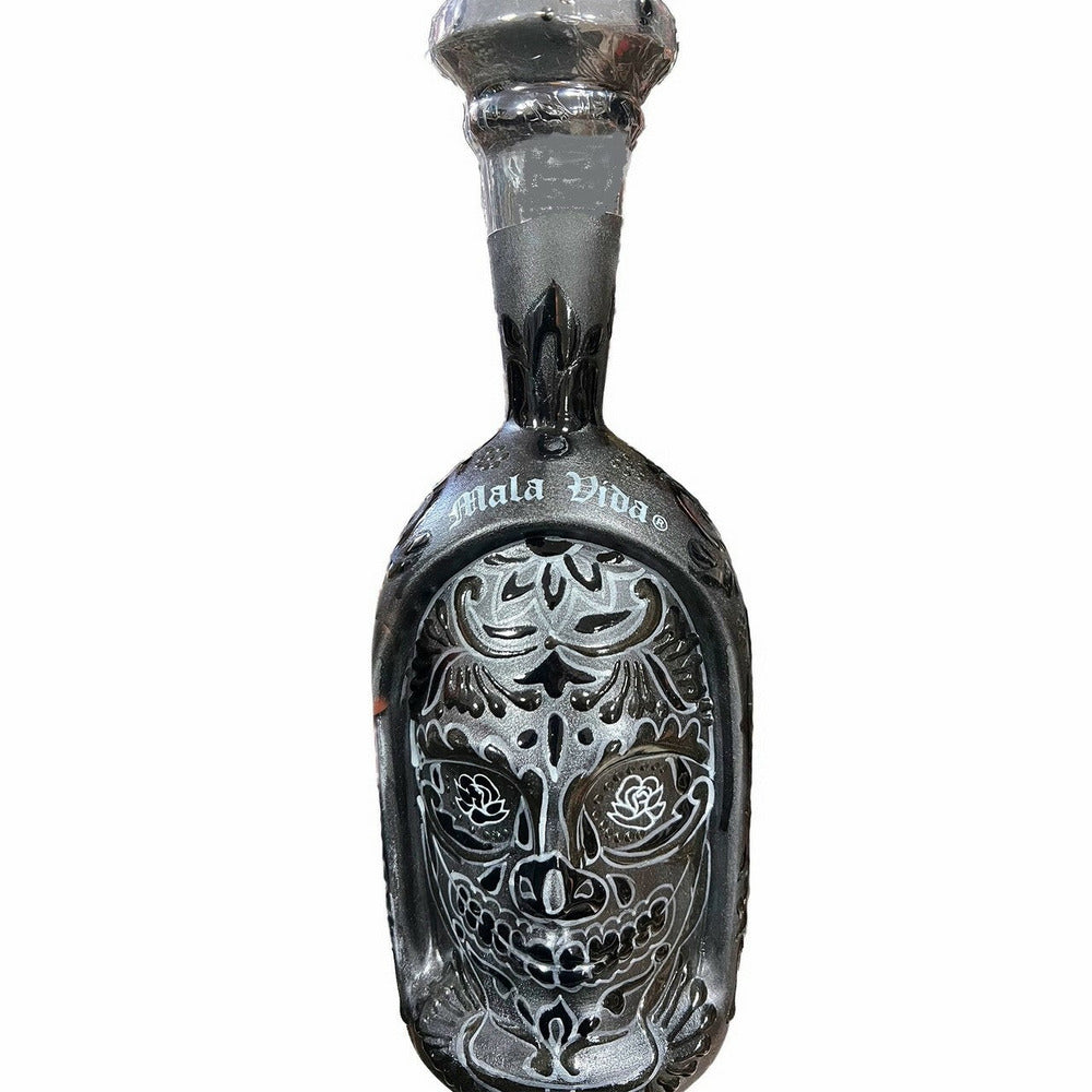 Dos_Artes_Tequila_Mala_vida_Extra_Anejo__97776.1647117912.jpg Dos Artes x Mala Vida Limited Edition Extra Añejo 1L - Image 1