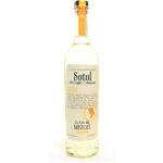 La Niña del Mezcal Sotol